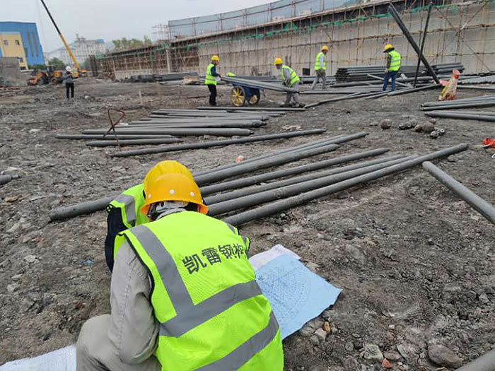 杨浦螺栓球网架结构